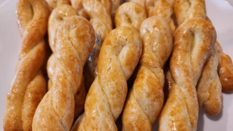 Greek Koulourakia Cookies