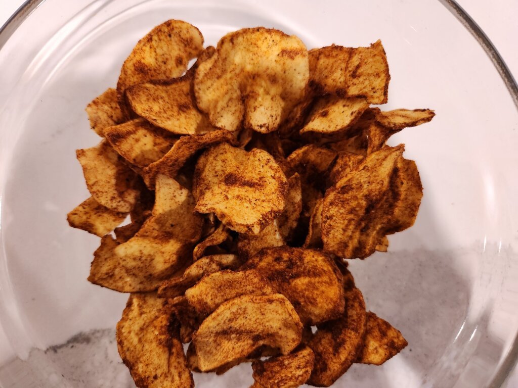 Apple Chips in the Dehydrator