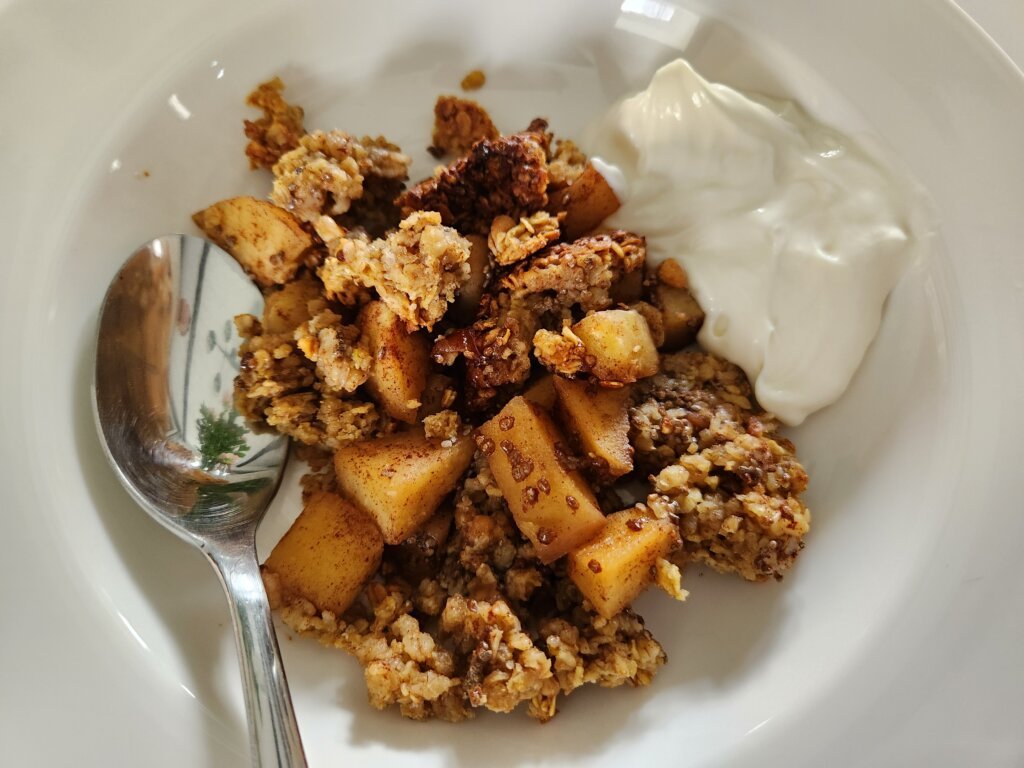Apple Crisp with Homemade Granola Topping