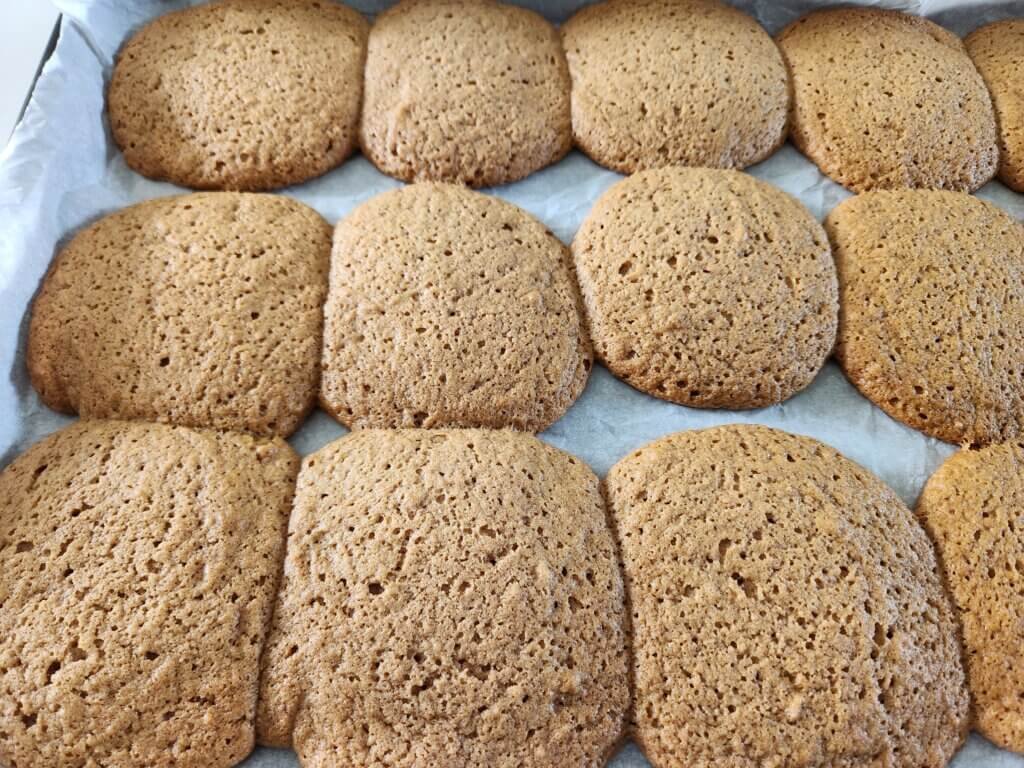 Pumpkin spice cookies finished baking